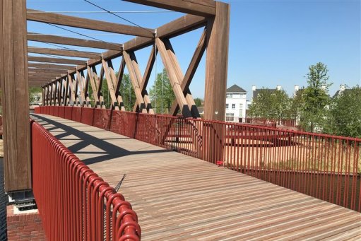 pedestrian bridge TruSteel Infra
