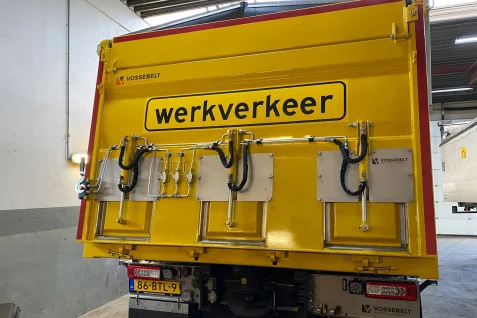 Tipper hydraulic asphalt flaps Vossebelt