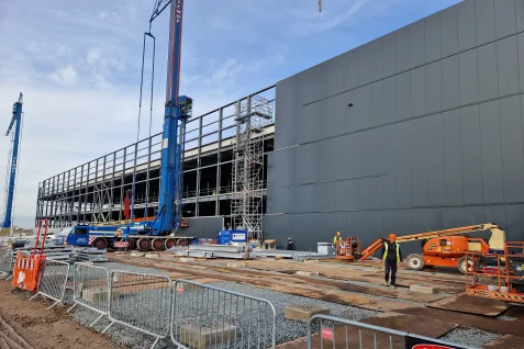Steel construction and cladding data center 