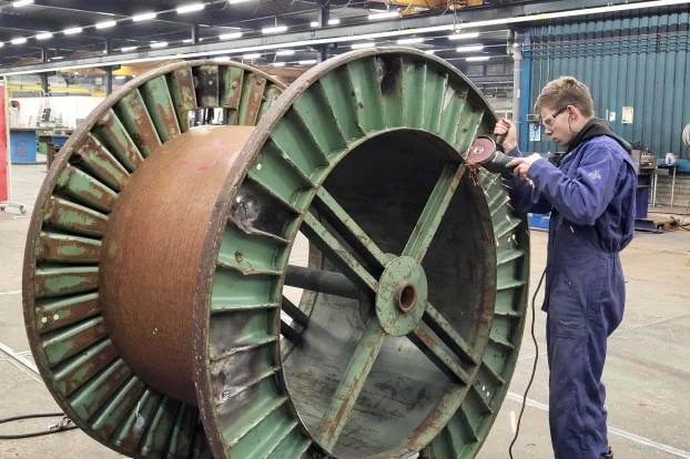 Welders_grinding_production_employee_MF_Emmen
