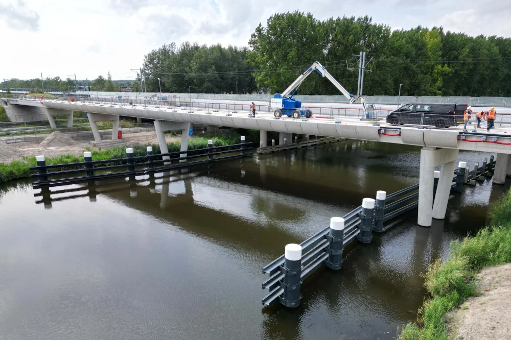 Fendering Spoorbaanpad Almere