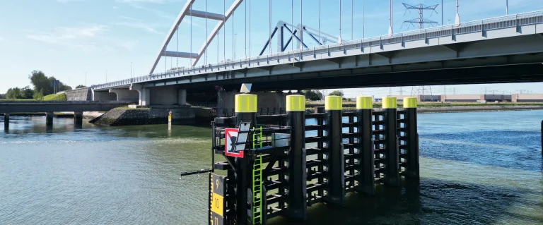 Geleidewerk Hartelkanaal, Rotterdam