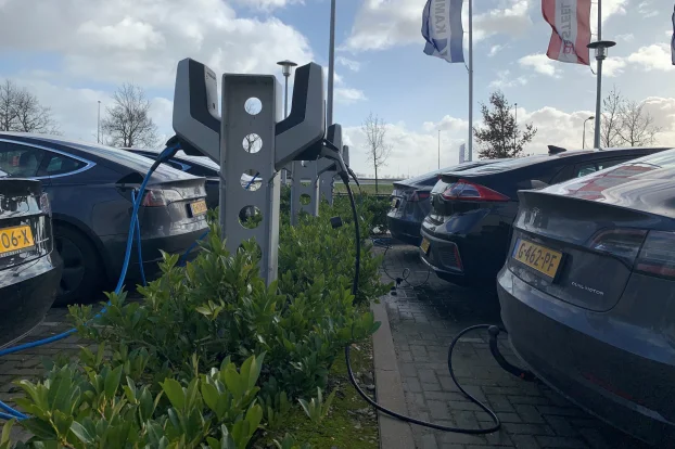 Charging stations TruSteel Energy
