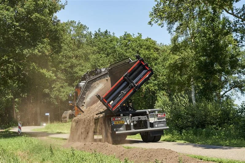 Two- and three-sided tippers Vossebelt