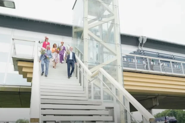 Pedestrian bridge Royal FloraHolland Kampstaal